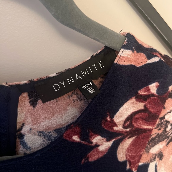 Dynamite dress - Picture 3 of 3